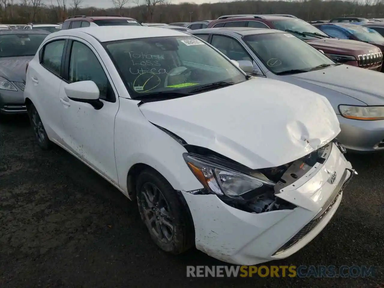 1 Photograph of a damaged car 3MYDLBJV8LY702710 TOYOTA YARIS 2020