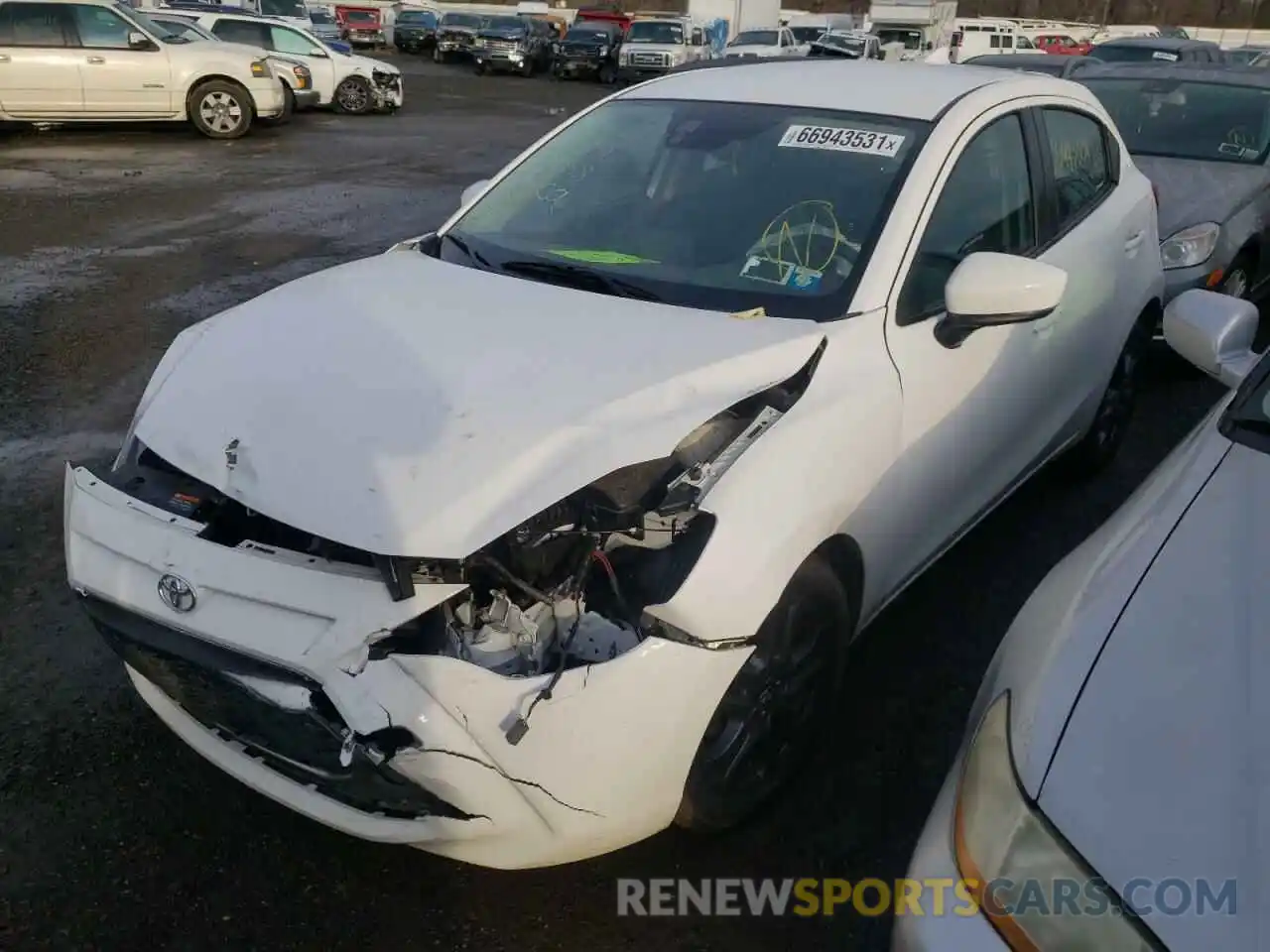 2 Photograph of a damaged car 3MYDLBJV8LY702710 TOYOTA YARIS 2020