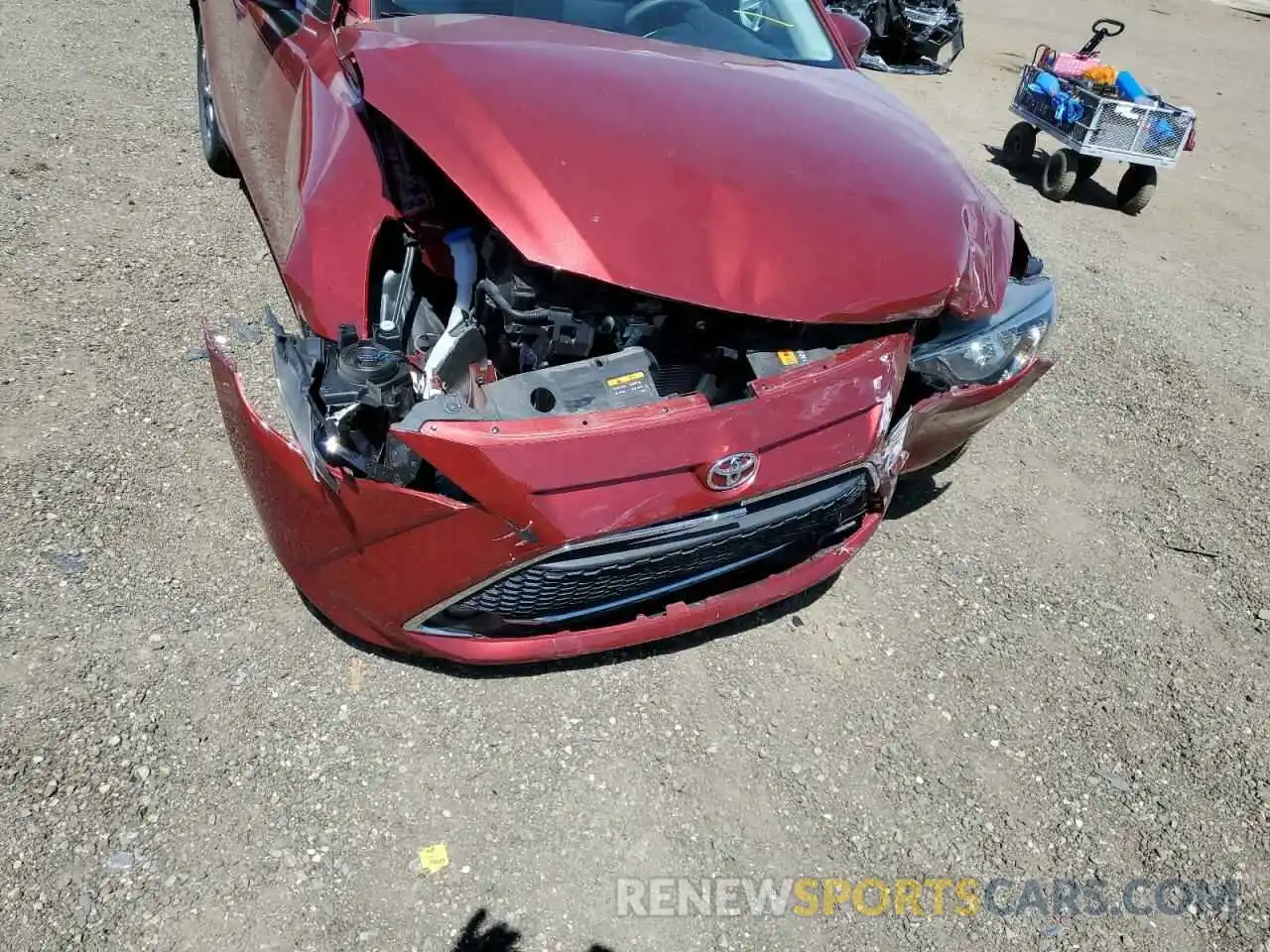 9 Photograph of a damaged car 3MYDLBJV8LY703470 TOYOTA YARIS 2020