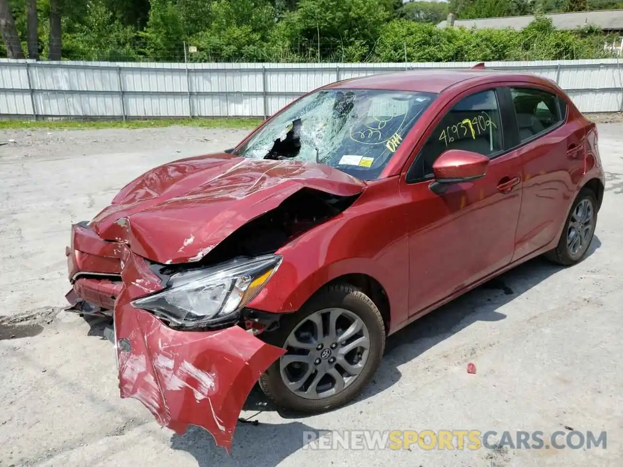 2 Photograph of a damaged car 3MYDLBJV8LY704151 TOYOTA YARIS 2020