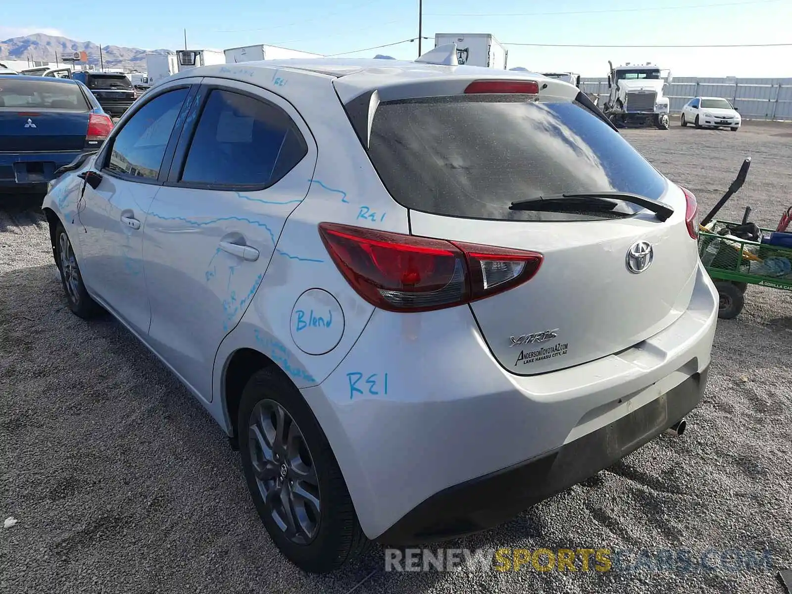 3 Photograph of a damaged car 3MYDLBJV8LY705655 TOYOTA YARIS 2020