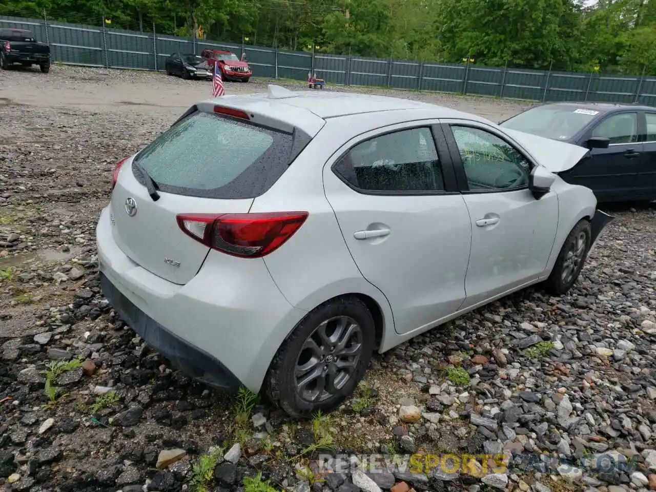 4 Photograph of a damaged car 3MYDLBJV9LY703381 TOYOTA YARIS 2020