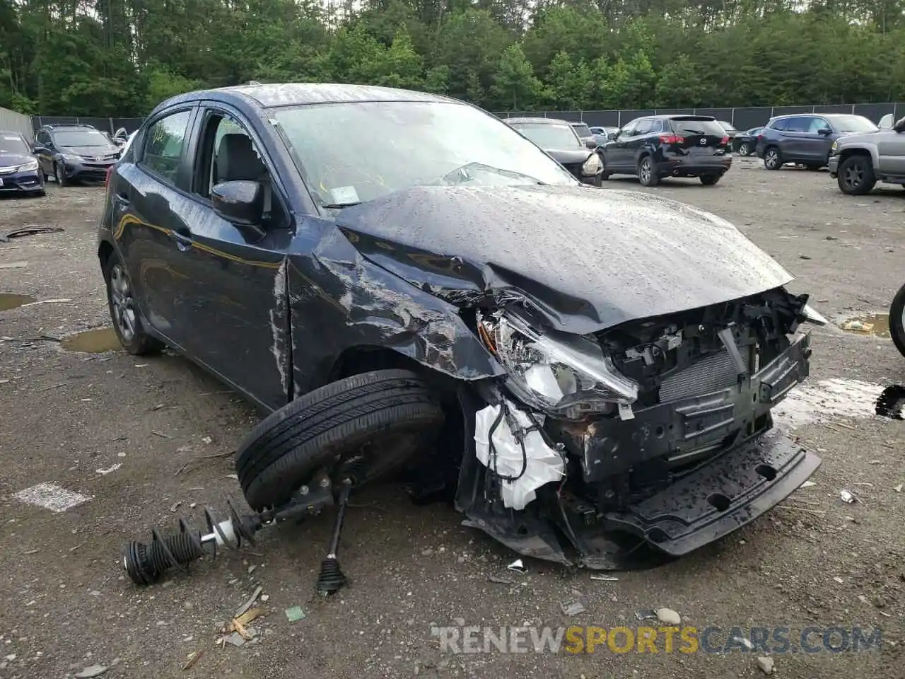 1 Photograph of a damaged car 3MYDLBJV9LY704546 TOYOTA YARIS 2020