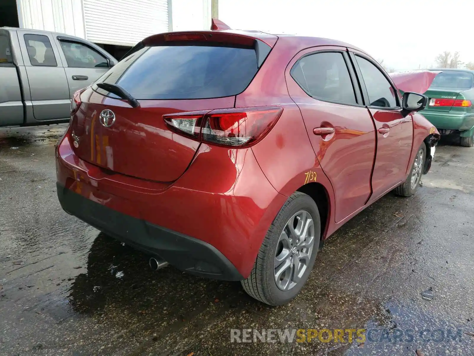 4 Photograph of a damaged car 3MYDLBJV9LY705423 TOYOTA YARIS 2020