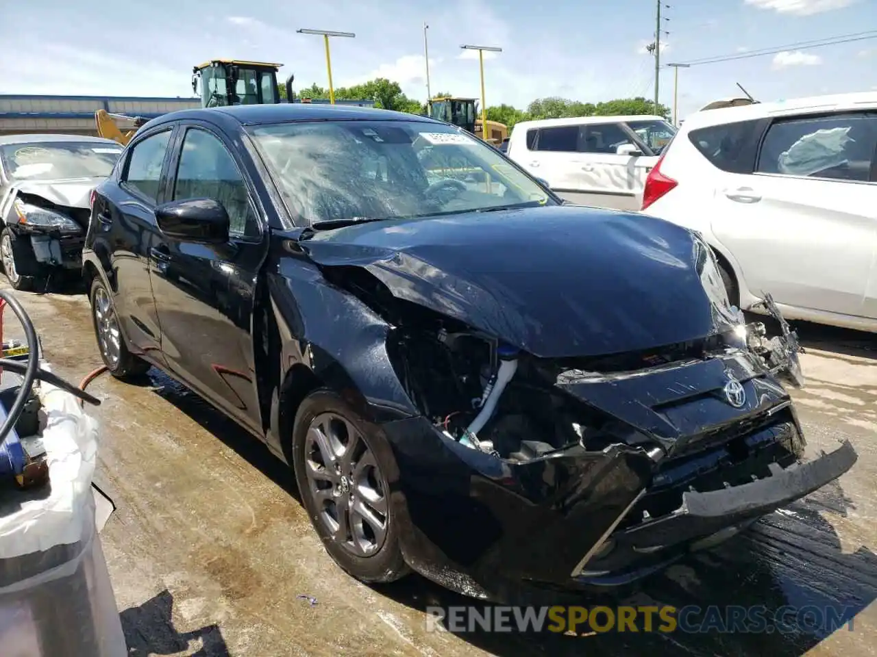 1 Photograph of a damaged car 3MYDLBJV9LY705535 TOYOTA YARIS 2020