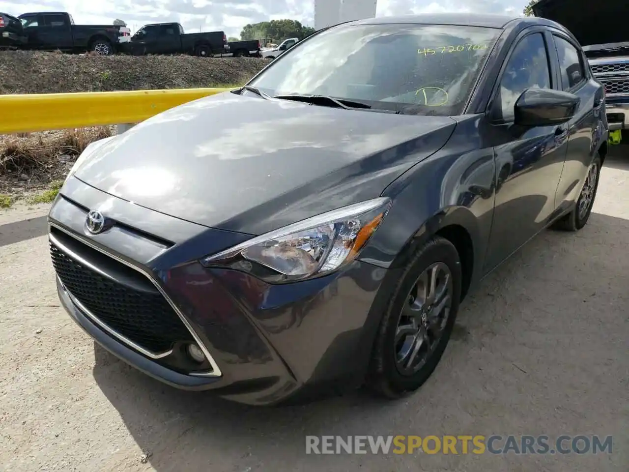 2 Photograph of a damaged car 3MYDLBJVXLY705897 TOYOTA YARIS 2020