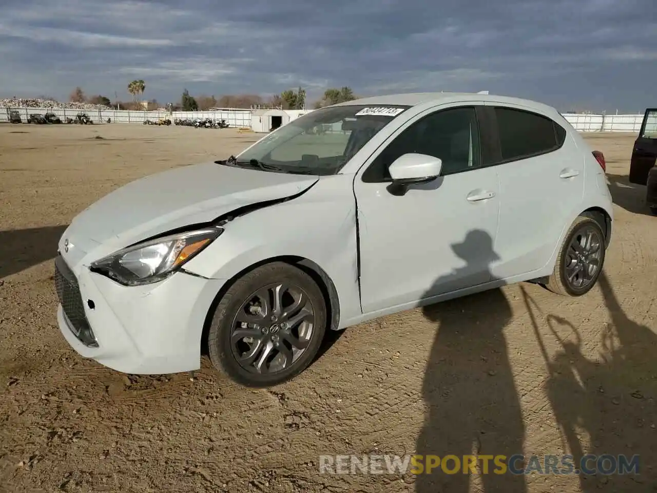 1 Photograph of a damaged car 3MYDLBJVXLY708461 TOYOTA YARIS 2020