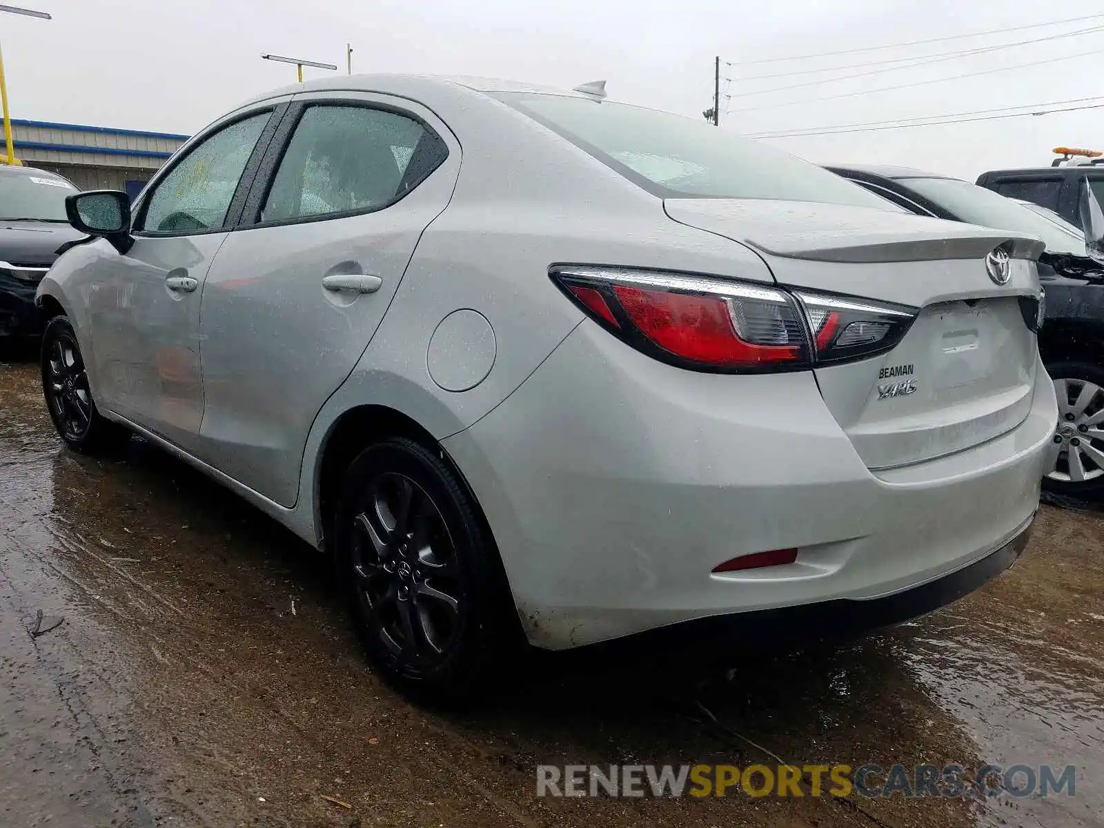 3 Photograph of a damaged car 3MYDLBYV0LY701122 TOYOTA YARIS 2020