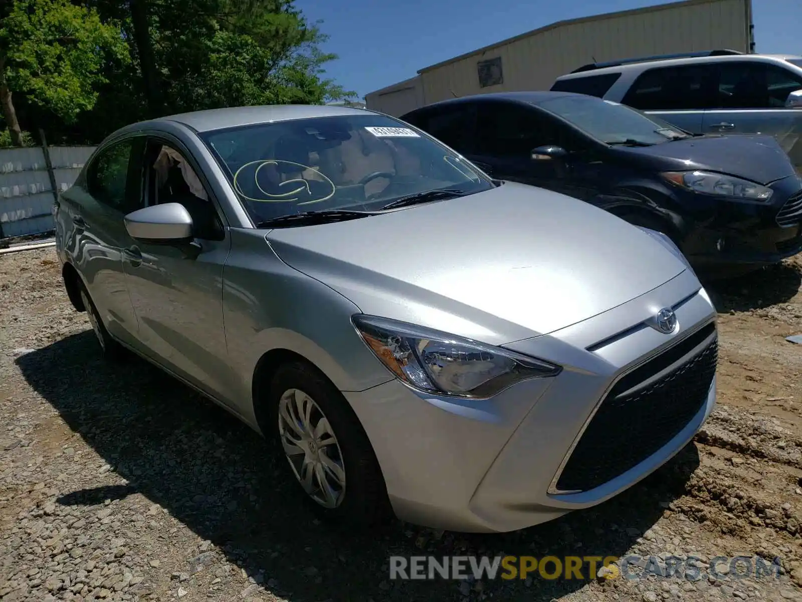 1 Photograph of a damaged car 3MYDLBYV0LY715392 TOYOTA YARIS 2020