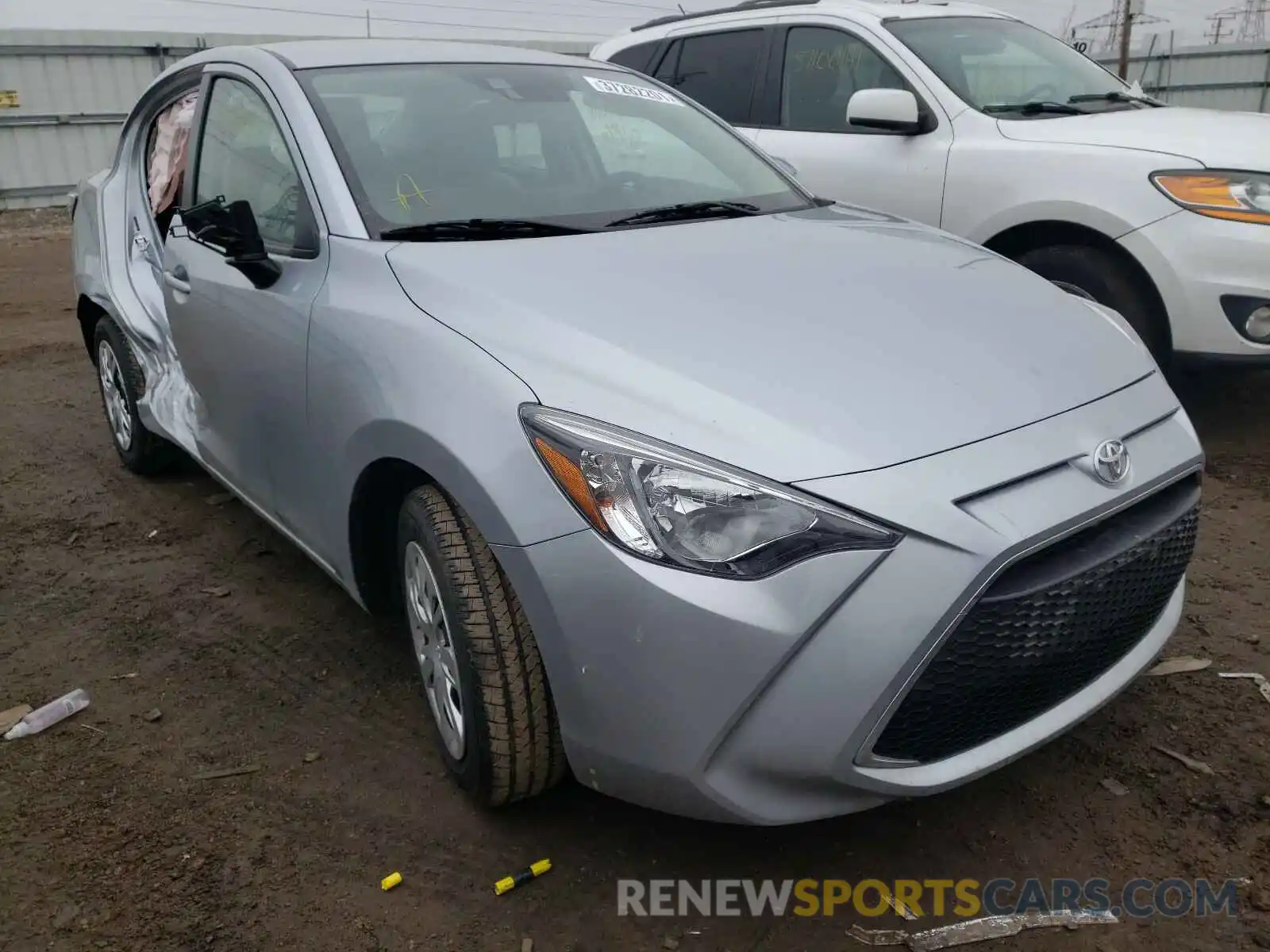 1 Photograph of a damaged car 3MYDLBYV1LY706264 TOYOTA YARIS 2020