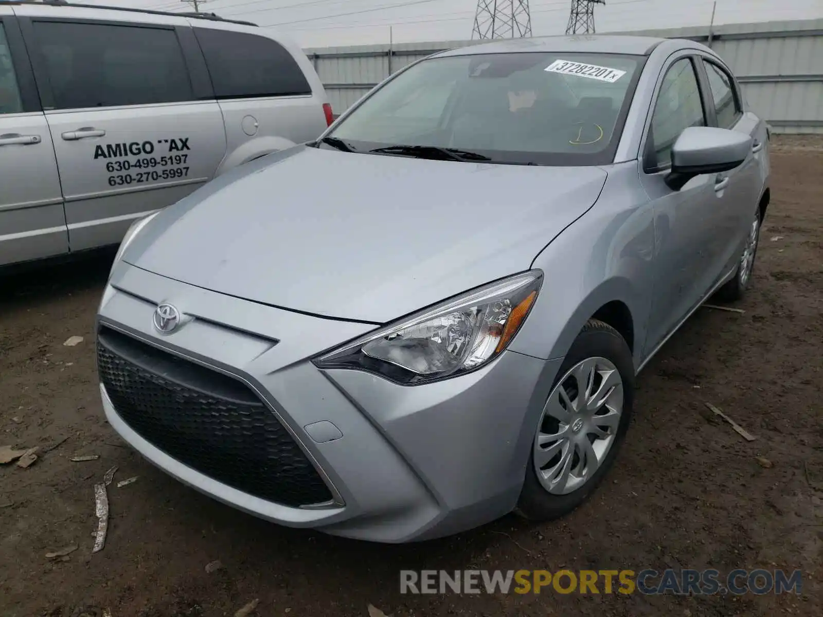 2 Photograph of a damaged car 3MYDLBYV1LY706264 TOYOTA YARIS 2020