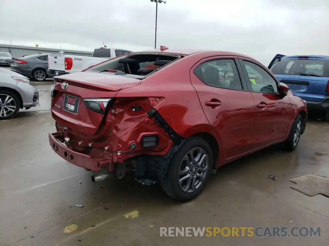 4 Photograph of a damaged car 3MYDLBYV1LY708502 TOYOTA YARIS 2020