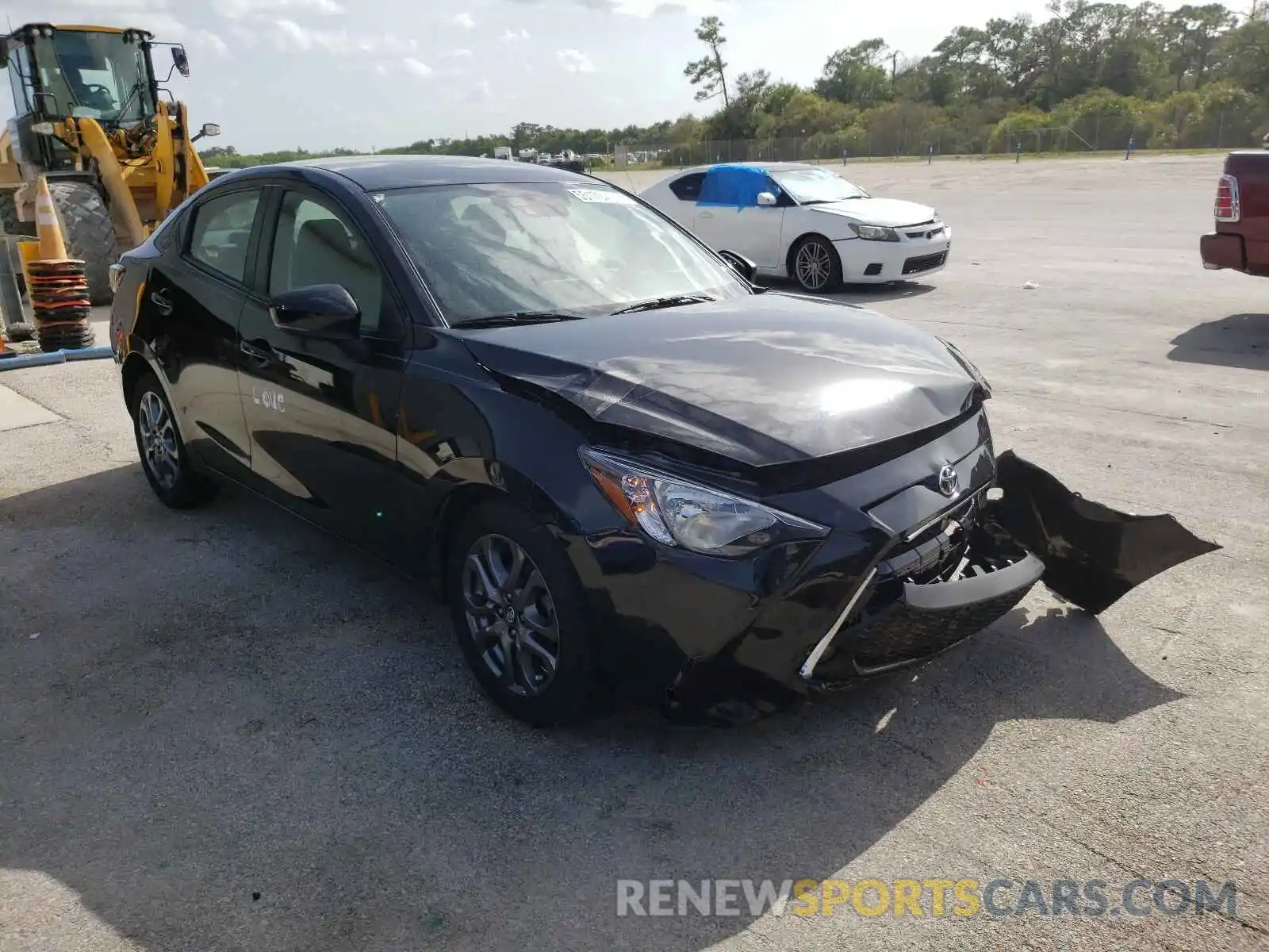 1 Photograph of a damaged car 3MYDLBYV1LY710136 TOYOTA YARIS 2020