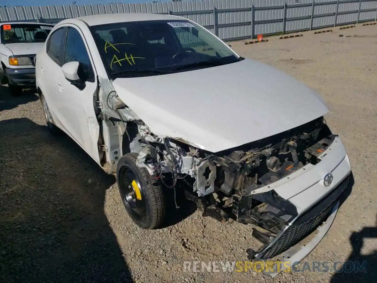 1 Photograph of a damaged car 3MYDLBYV1LY710900 TOYOTA YARIS 2020