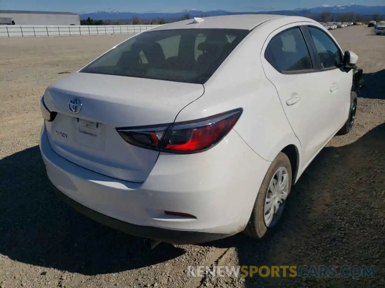 4 Photograph of a damaged car 3MYDLBYV1LY710900 TOYOTA YARIS 2020