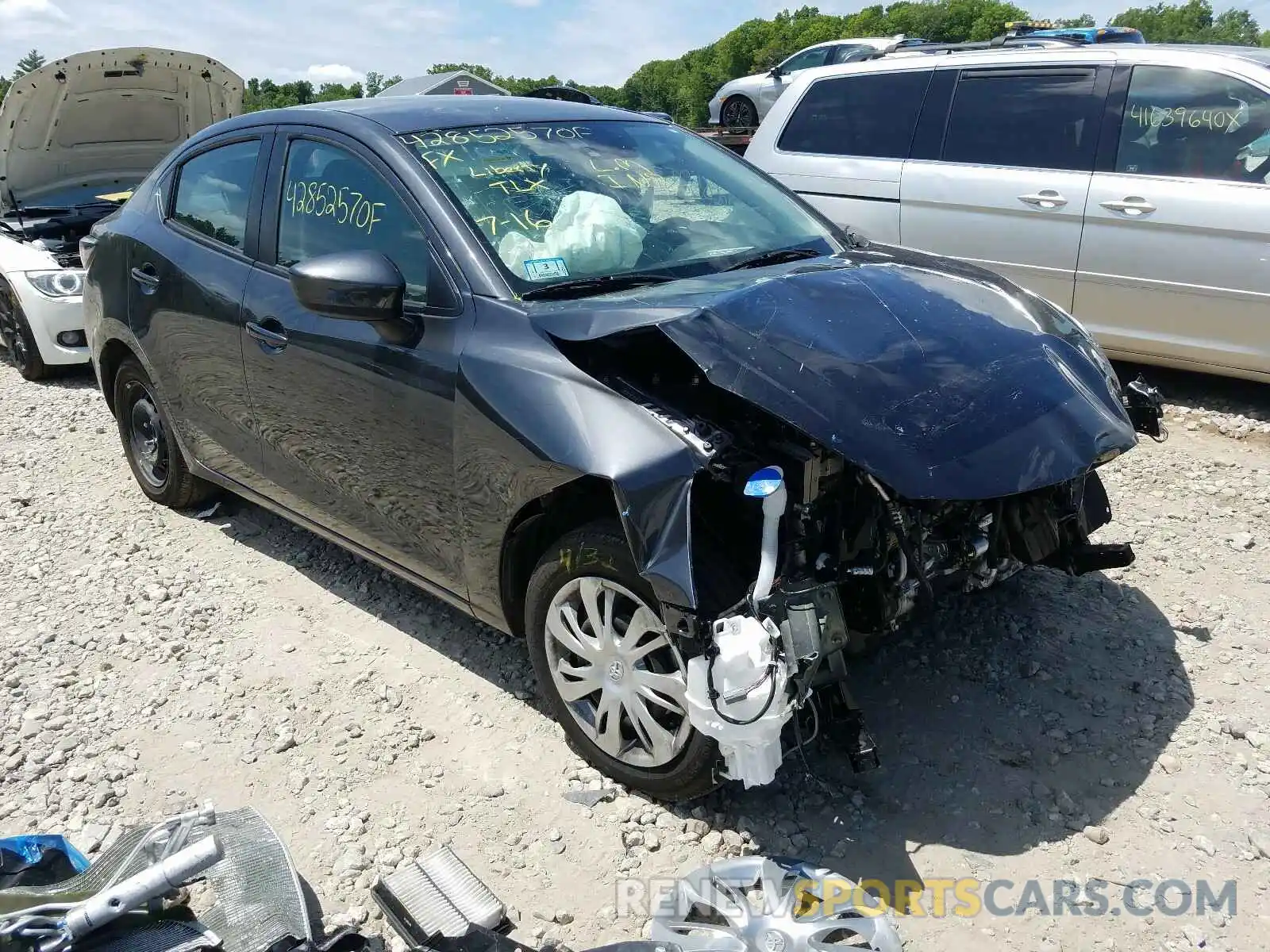 1 Photograph of a damaged car 3MYDLBYV1LY712579 TOYOTA YARIS 2020