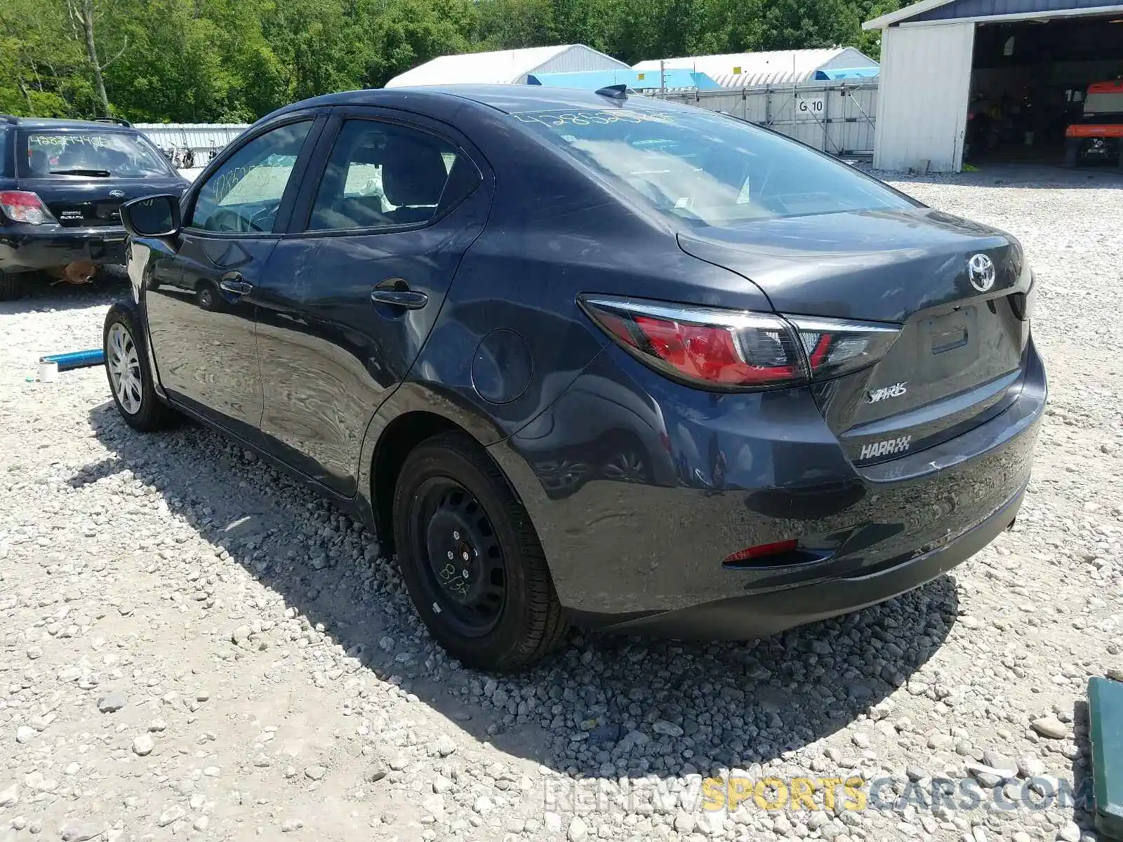 3 Фотография поврежденного автомобиля 3MYDLBYV1LY712579 TOYOTA YARIS 2020