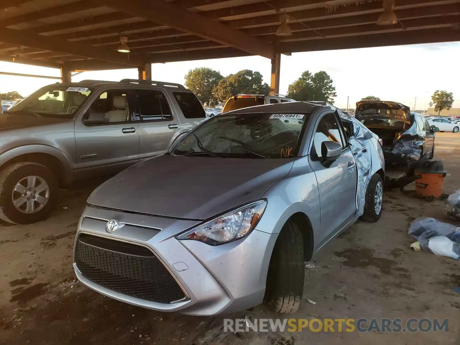 2 Photograph of a damaged car 3MYDLBYV1LY716941 TOYOTA YARIS 2020