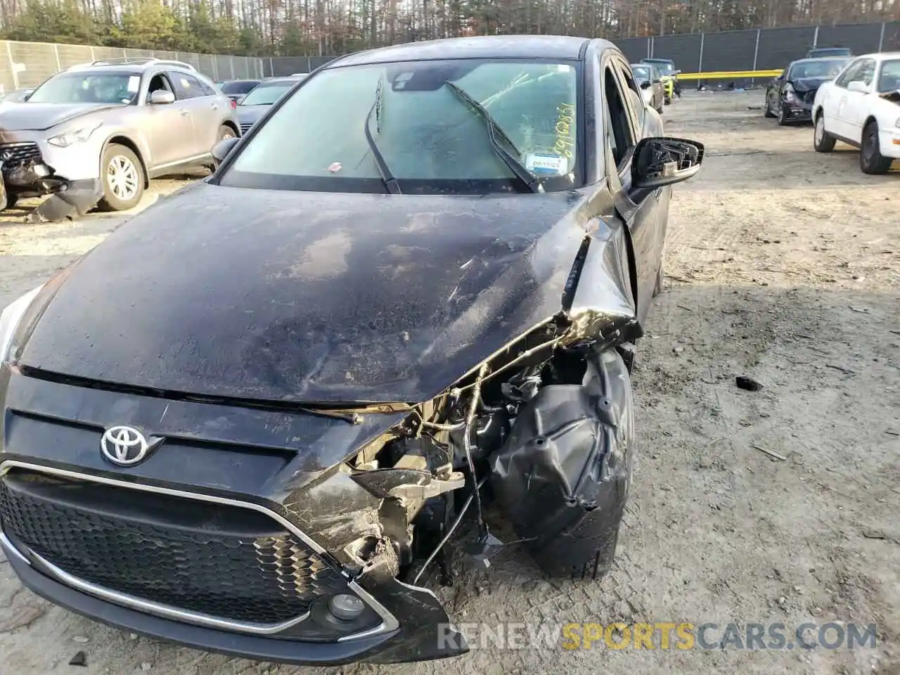 9 Photograph of a damaged car 3MYDLBYV2LY714728 TOYOTA YARIS 2020