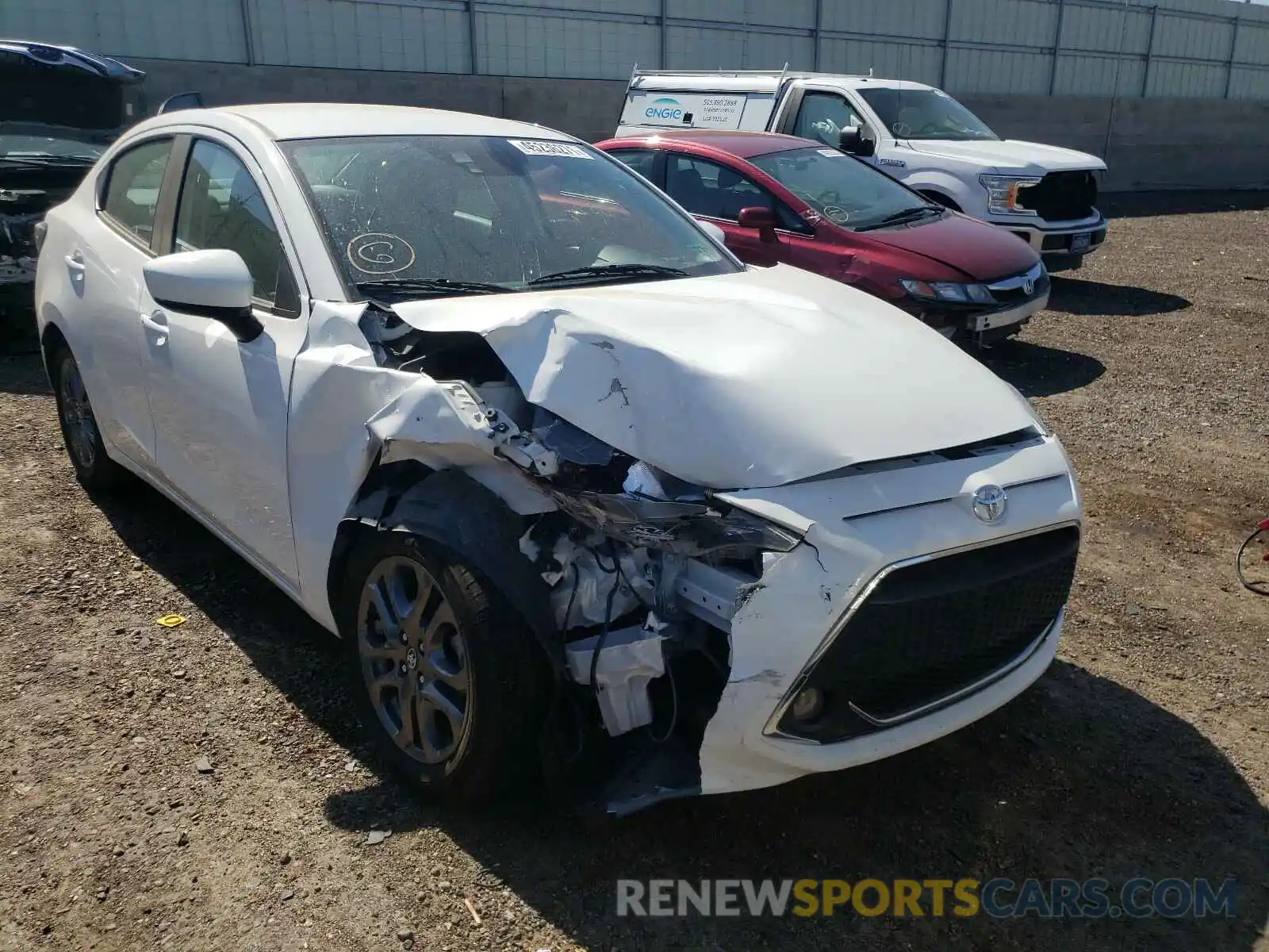 1 Photograph of a damaged car 3MYDLBYV3LY705293 TOYOTA YARIS 2020