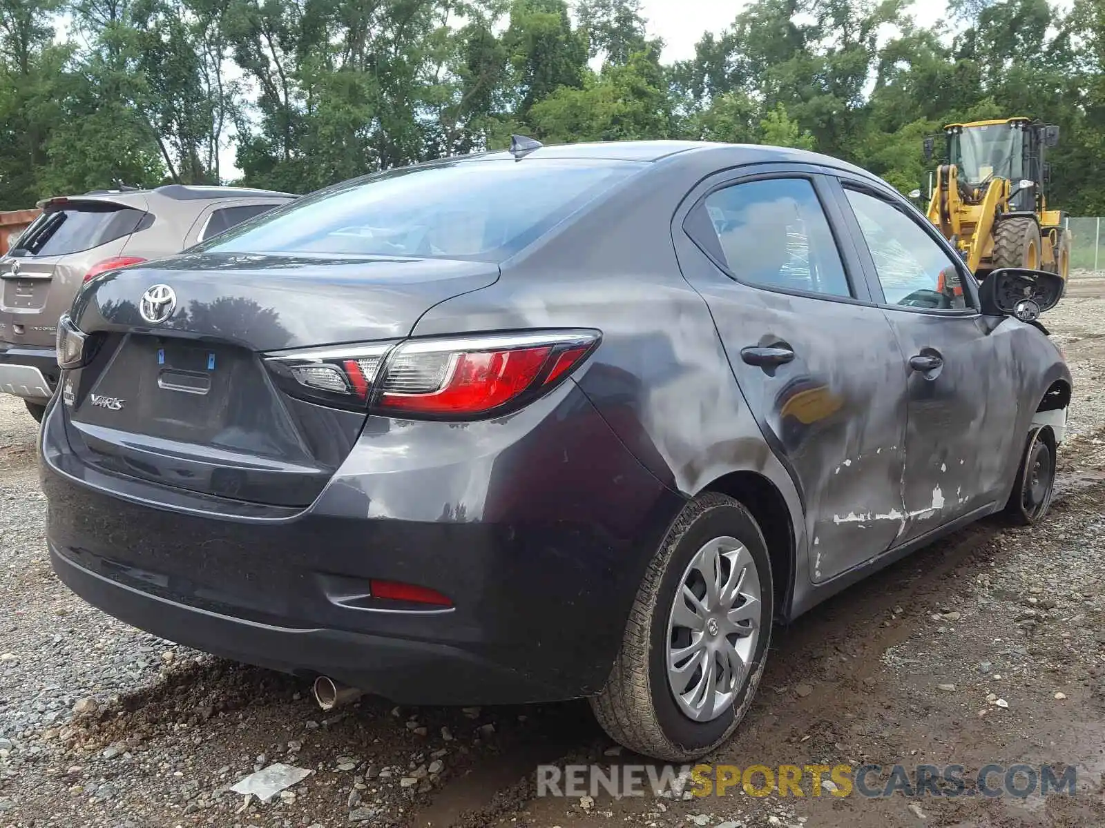 4 Photograph of a damaged car 3MYDLBYV3LY708680 TOYOTA YARIS 2020