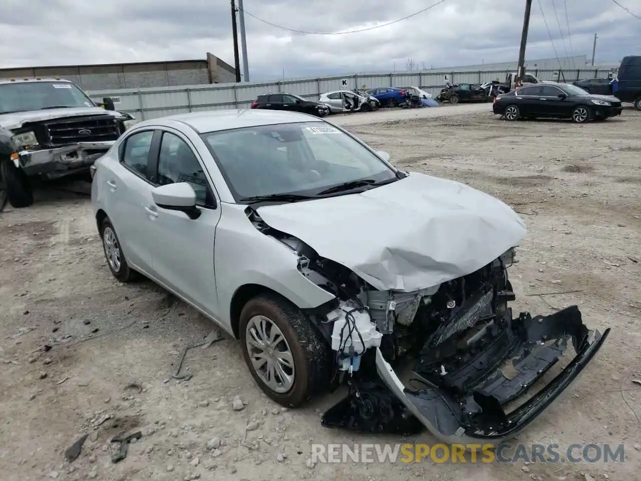 1 Photograph of a damaged car 3MYDLBYV3LY712471 TOYOTA YARIS 2020