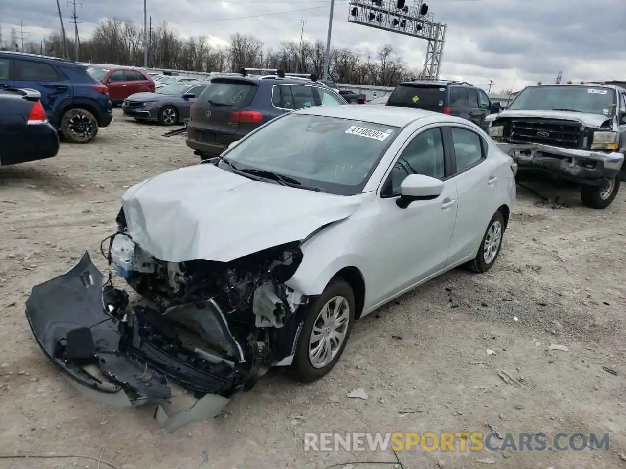 2 Photograph of a damaged car 3MYDLBYV3LY712471 TOYOTA YARIS 2020