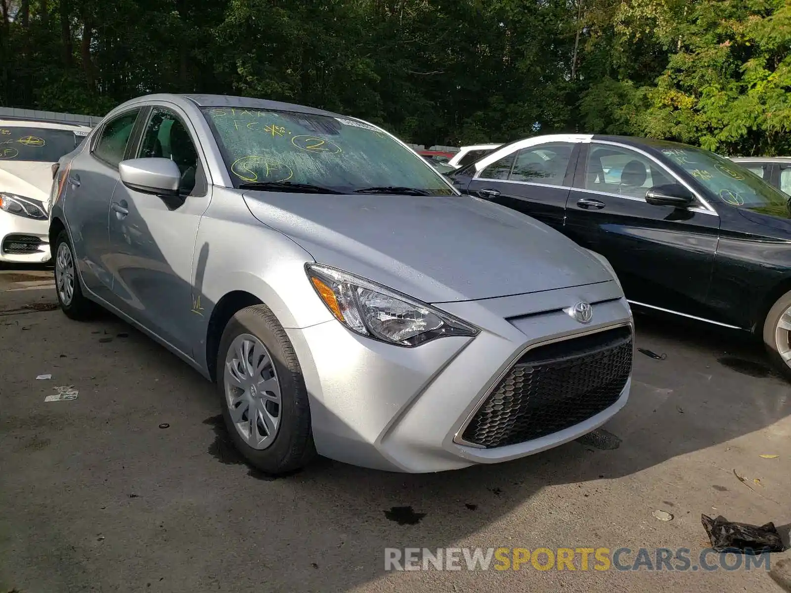 1 Photograph of a damaged car 3MYDLBYV4LY712057 TOYOTA YARIS 2020