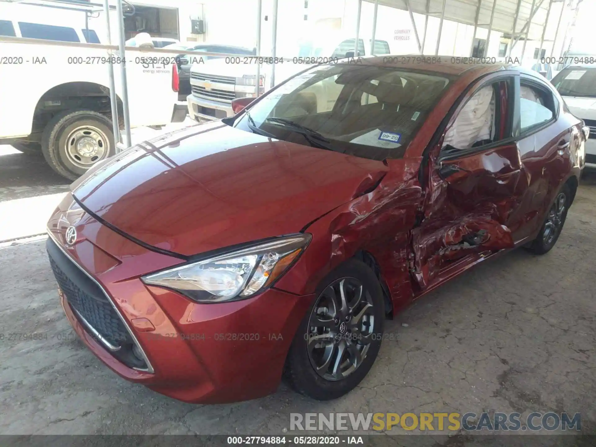 2 Photograph of a damaged car 3MYDLBYV5LY702301 TOYOTA YARIS 2020