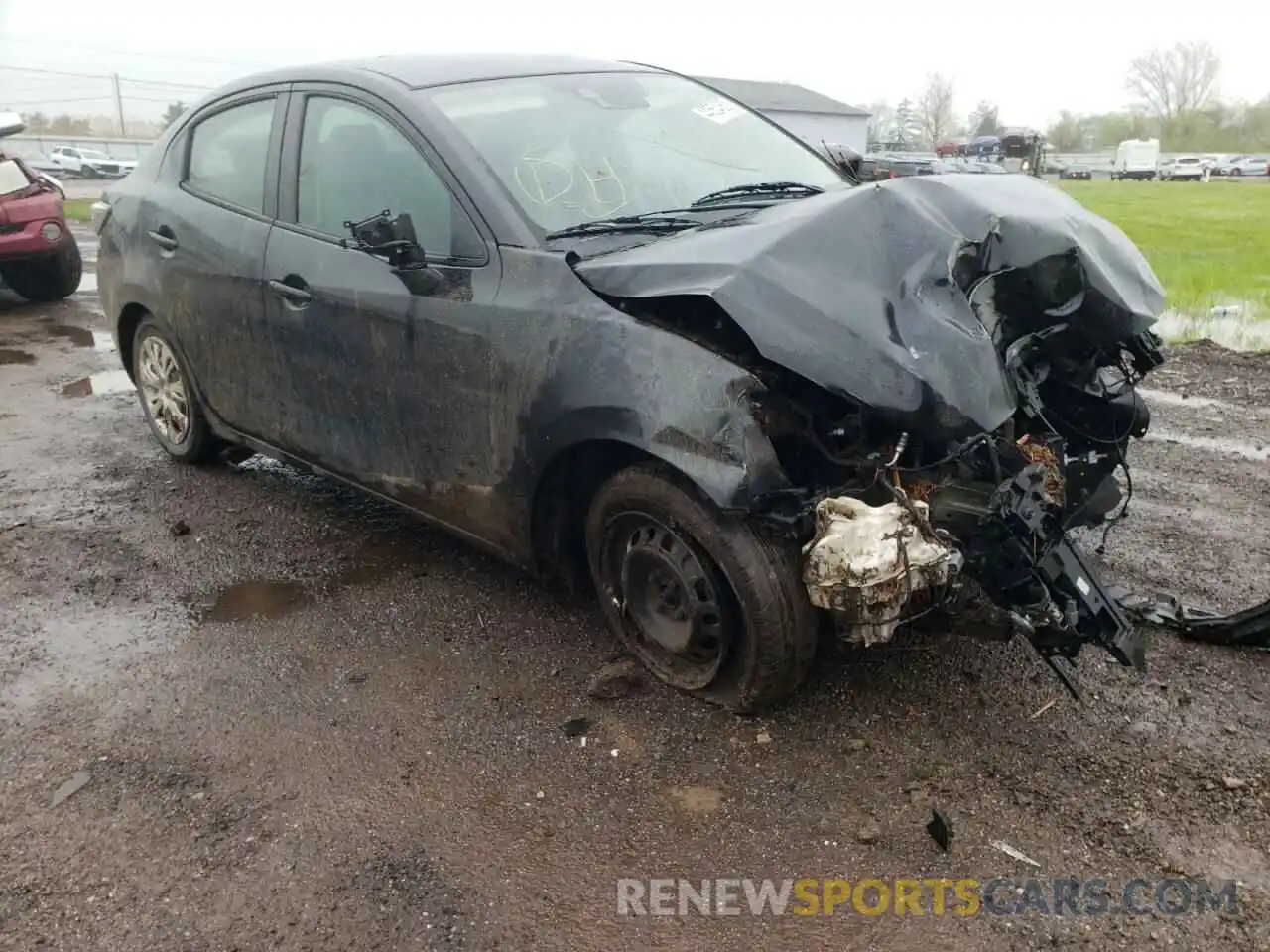 1 Photograph of a damaged car 3MYDLBYV5LY707594 TOYOTA YARIS 2020