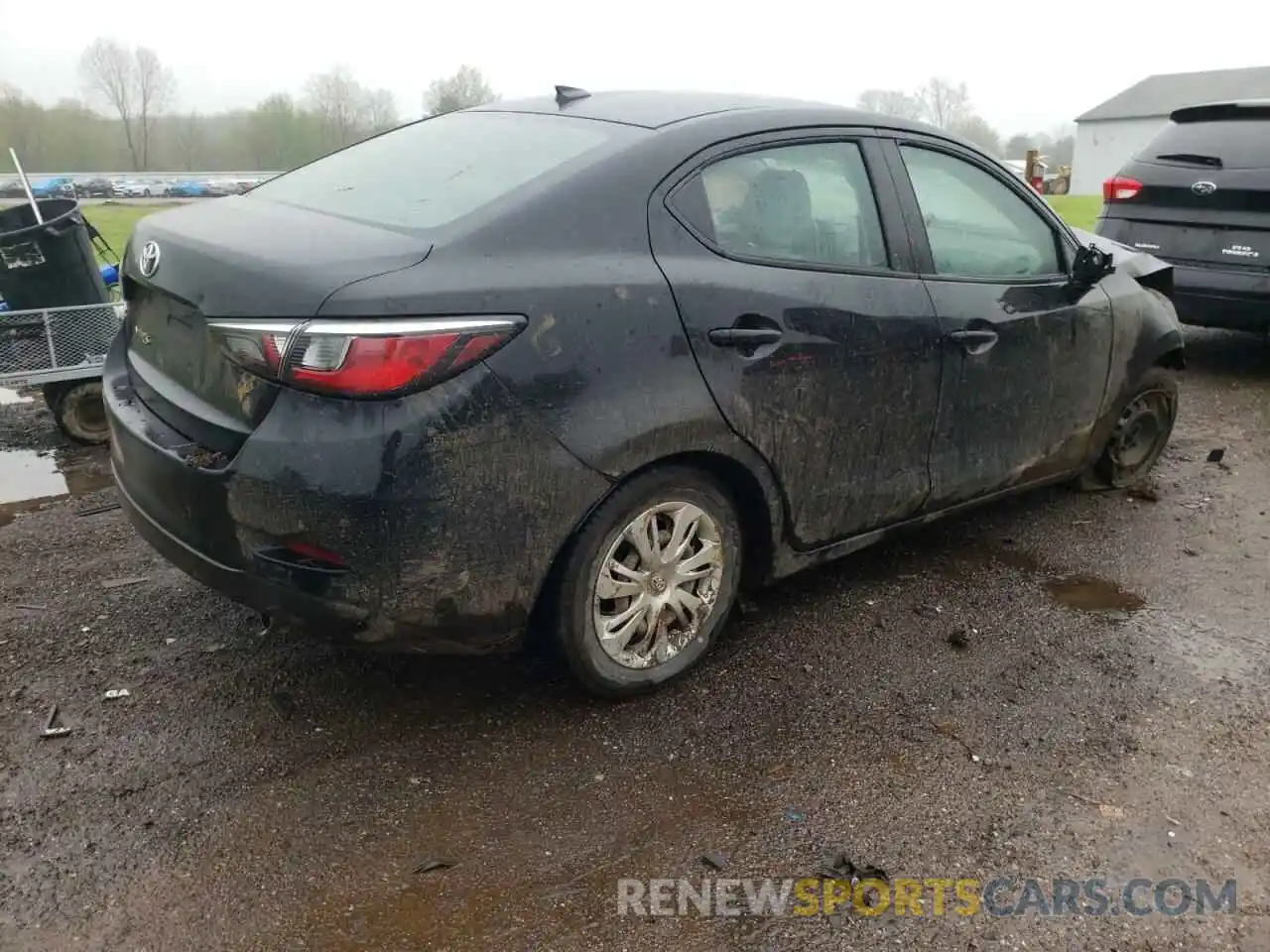 4 Photograph of a damaged car 3MYDLBYV5LY707594 TOYOTA YARIS 2020