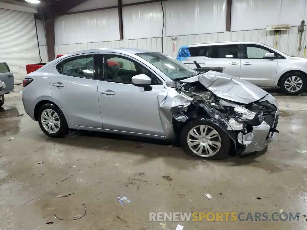 4 Photograph of a damaged car 3MYDLBYV5LY708258 TOYOTA YARIS 2020