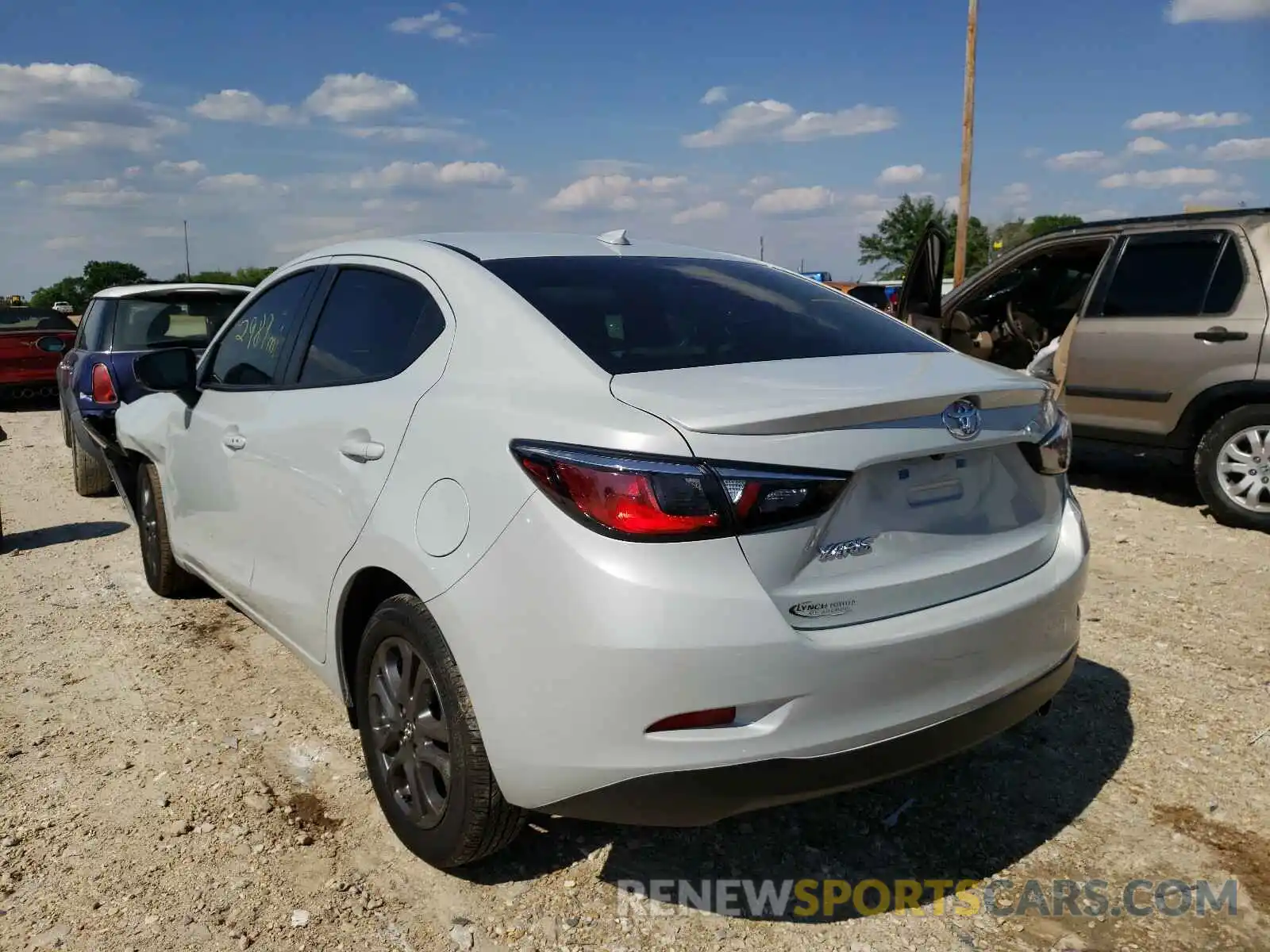 3 Photograph of a damaged car 3MYDLBYV5LY712486 TOYOTA YARIS 2020