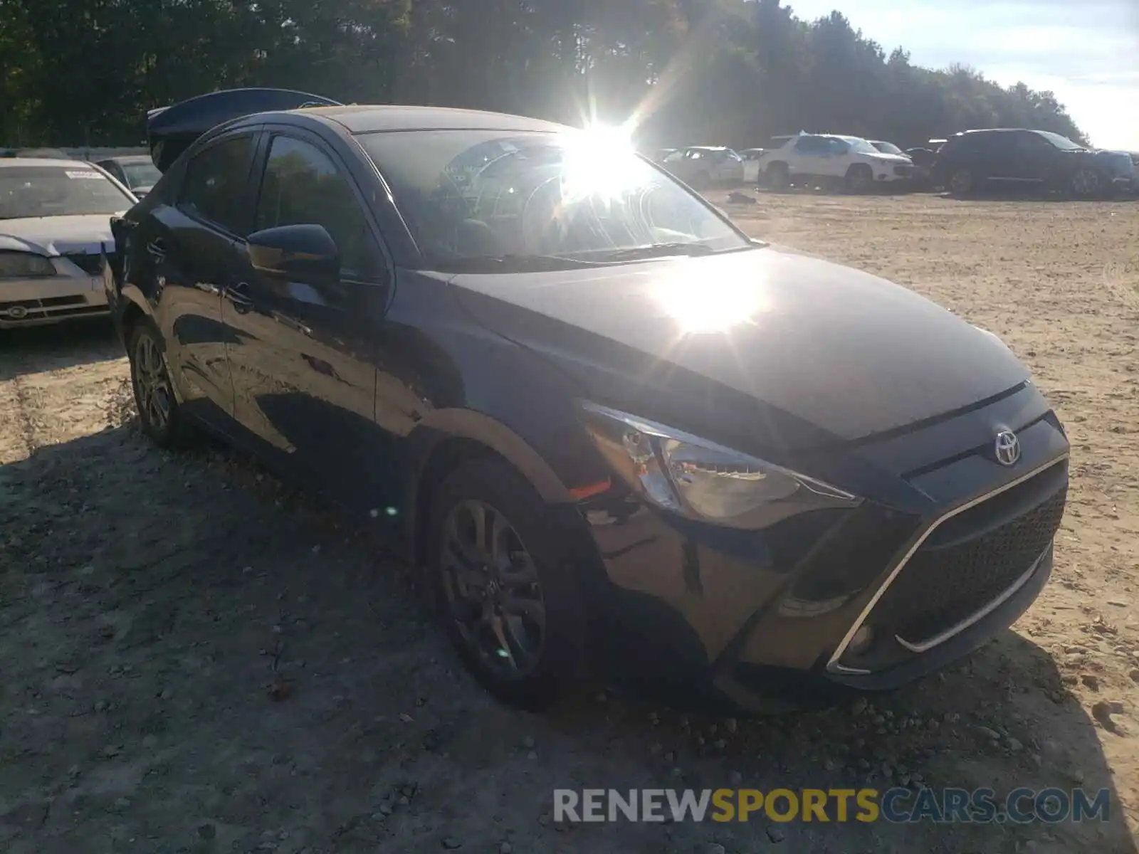 1 Photograph of a damaged car 3MYDLBYV7LY704986 TOYOTA YARIS 2020