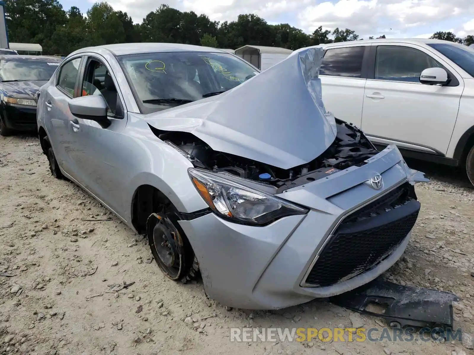 1 Photograph of a damaged car 3MYDLBYV7LY712019 TOYOTA YARIS 2020