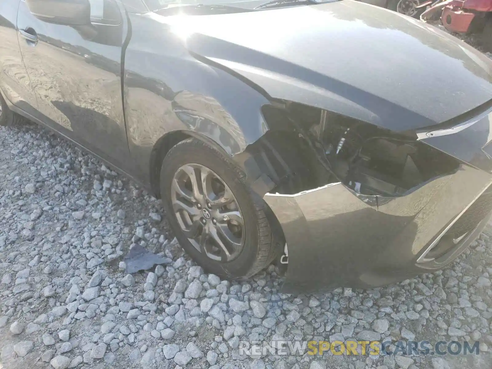 9 Photograph of a damaged car 3MYDLBYV8LY700896 TOYOTA YARIS 2020