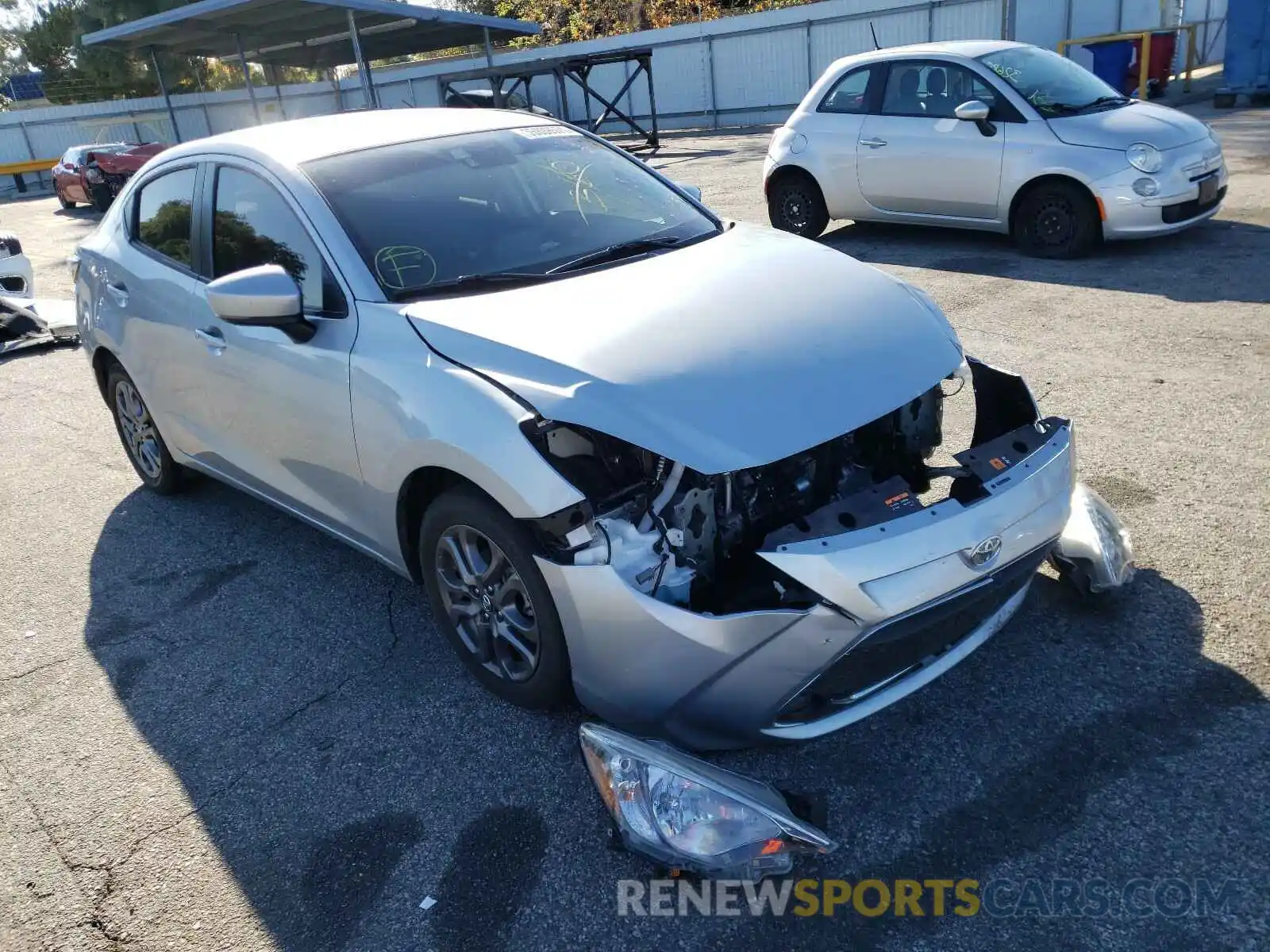 1 Photograph of a damaged car 3MYDLBYV8LY703863 TOYOTA YARIS 2020