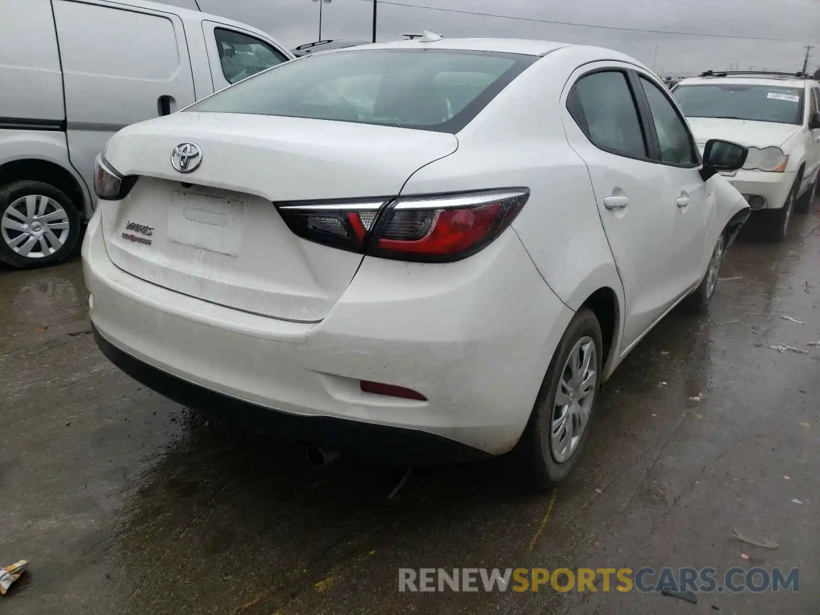 4 Photograph of a damaged car 3MYDLBYV8LY708609 TOYOTA YARIS 2020