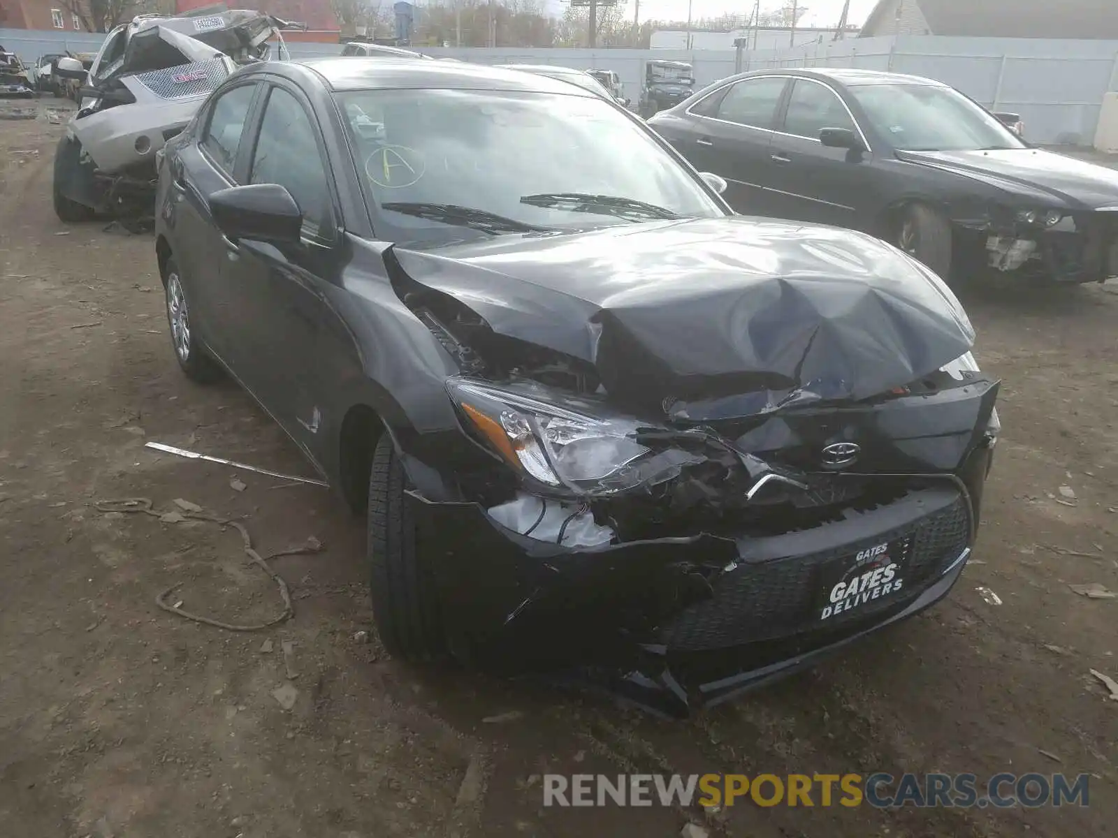 9 Photograph of a damaged car 3MYDLBYV8LY710988 TOYOTA YARIS 2020