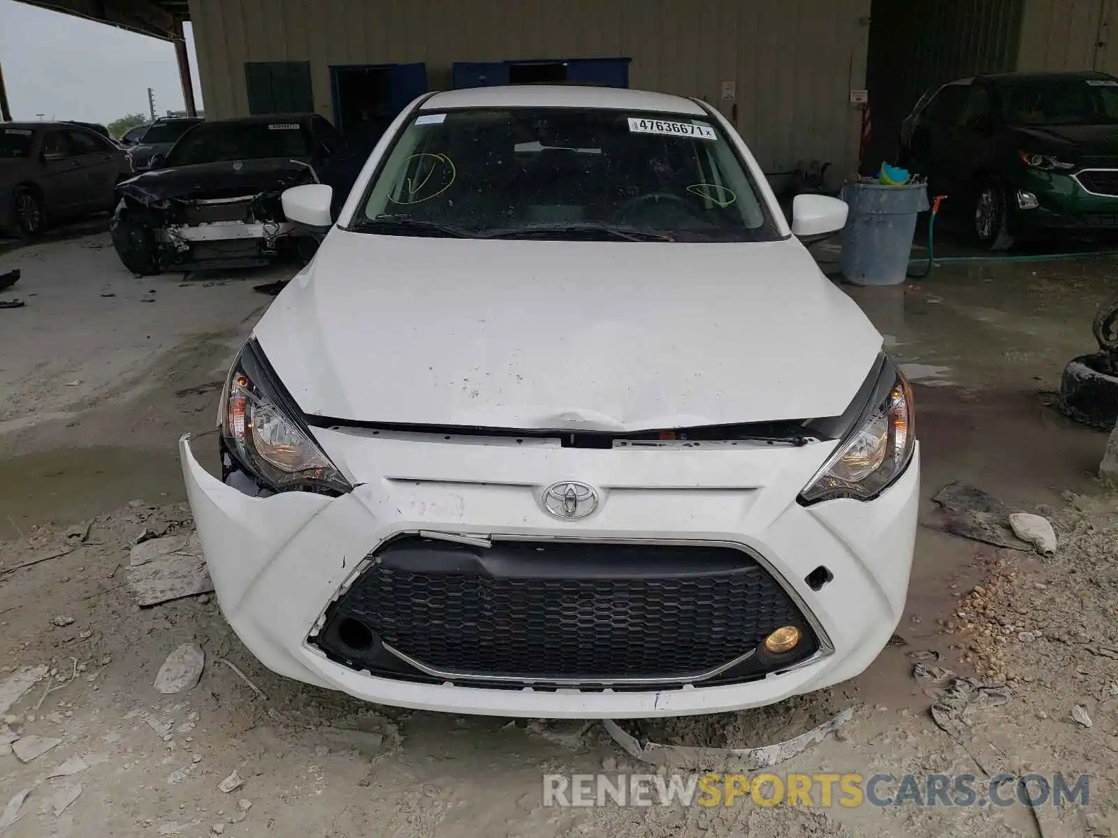 9 Photograph of a damaged car 3MYDLBYV8LY715639 TOYOTA YARIS 2020