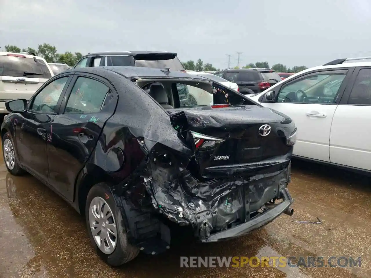 3 Photograph of a damaged car 3MYDLBYV8LY716001 TOYOTA YARIS 2020