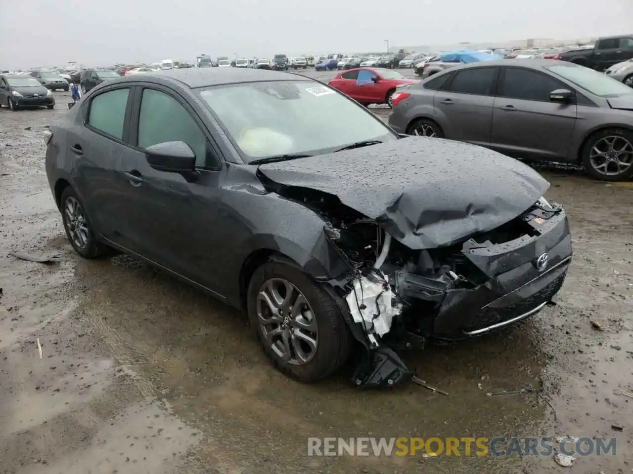 1 Photograph of a damaged car 3MYDLBYV8LY716483 TOYOTA YARIS 2020