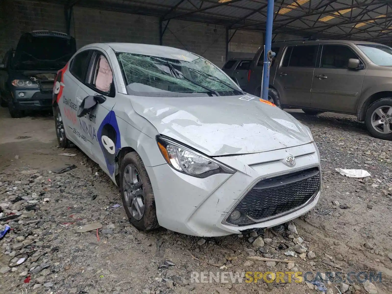 1 Photograph of a damaged car 3MYDLBYV9LY707887 TOYOTA YARIS 2020