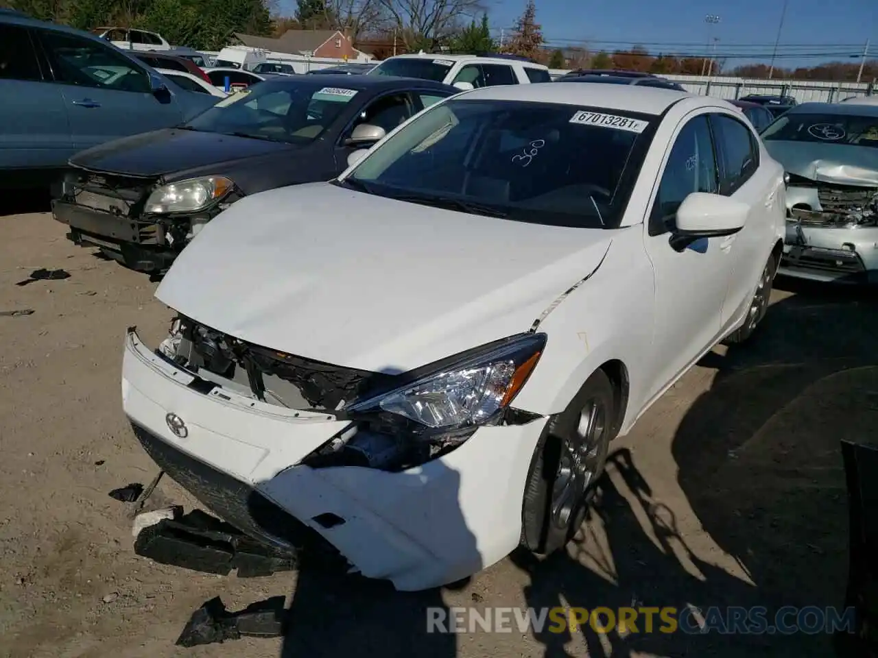 2 Photograph of a damaged car 3MYDLBYV9LY711566 TOYOTA YARIS 2020