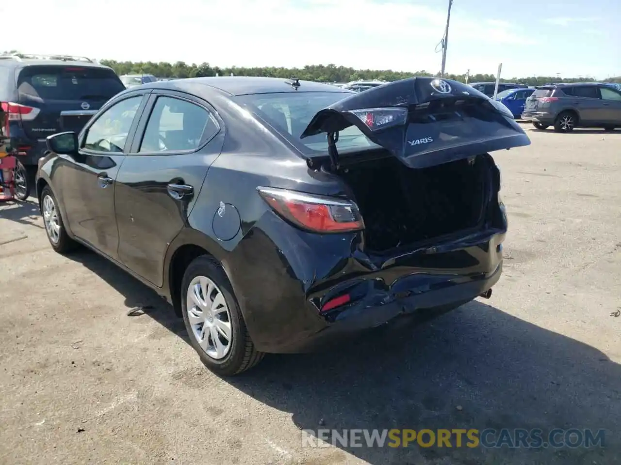 3 Photograph of a damaged car 3MYDLBYV9LY714726 TOYOTA YARIS 2020