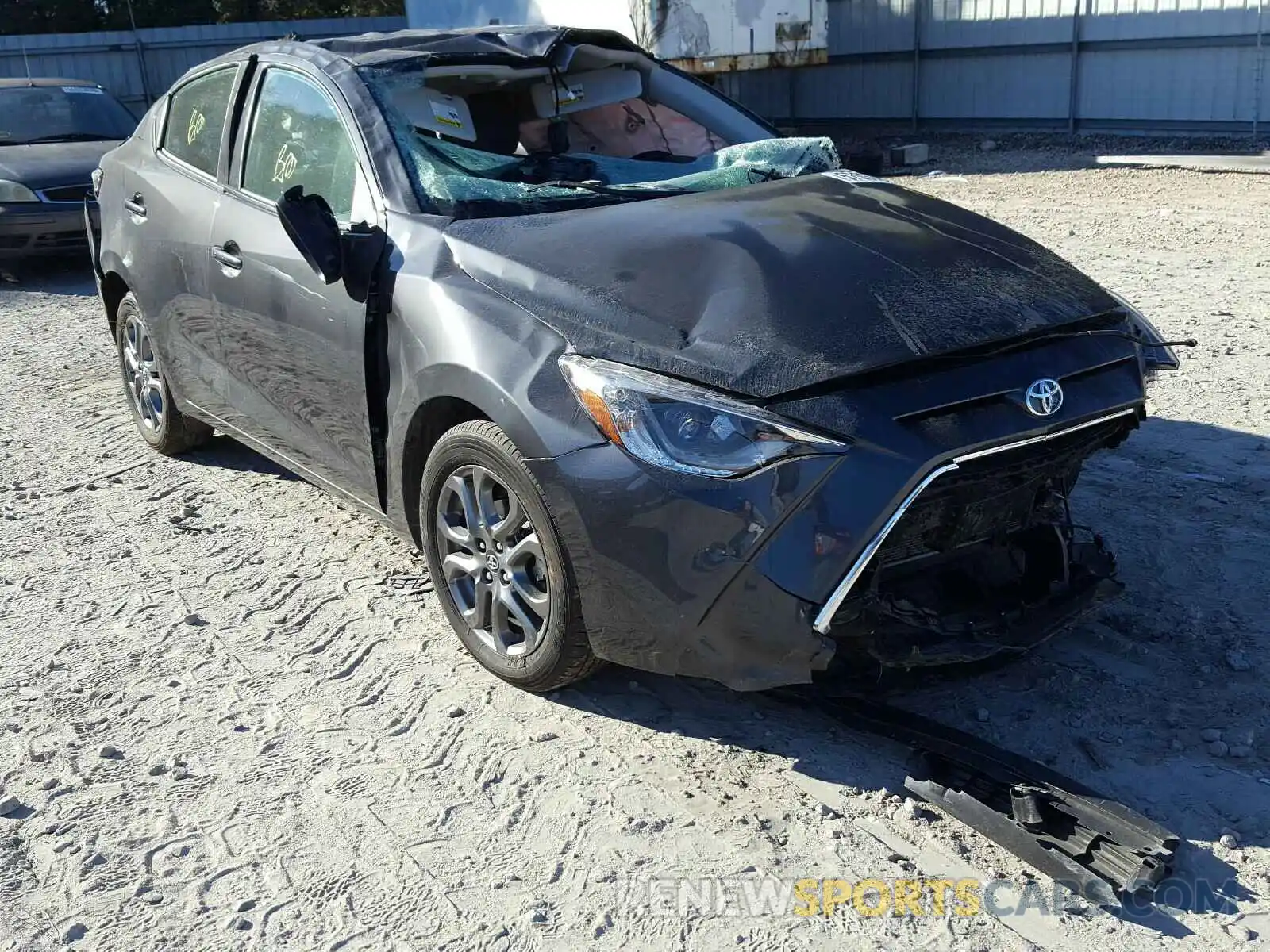 1 Photograph of a damaged car 3MYDLBYVXLY709907 TOYOTA YARIS 2020