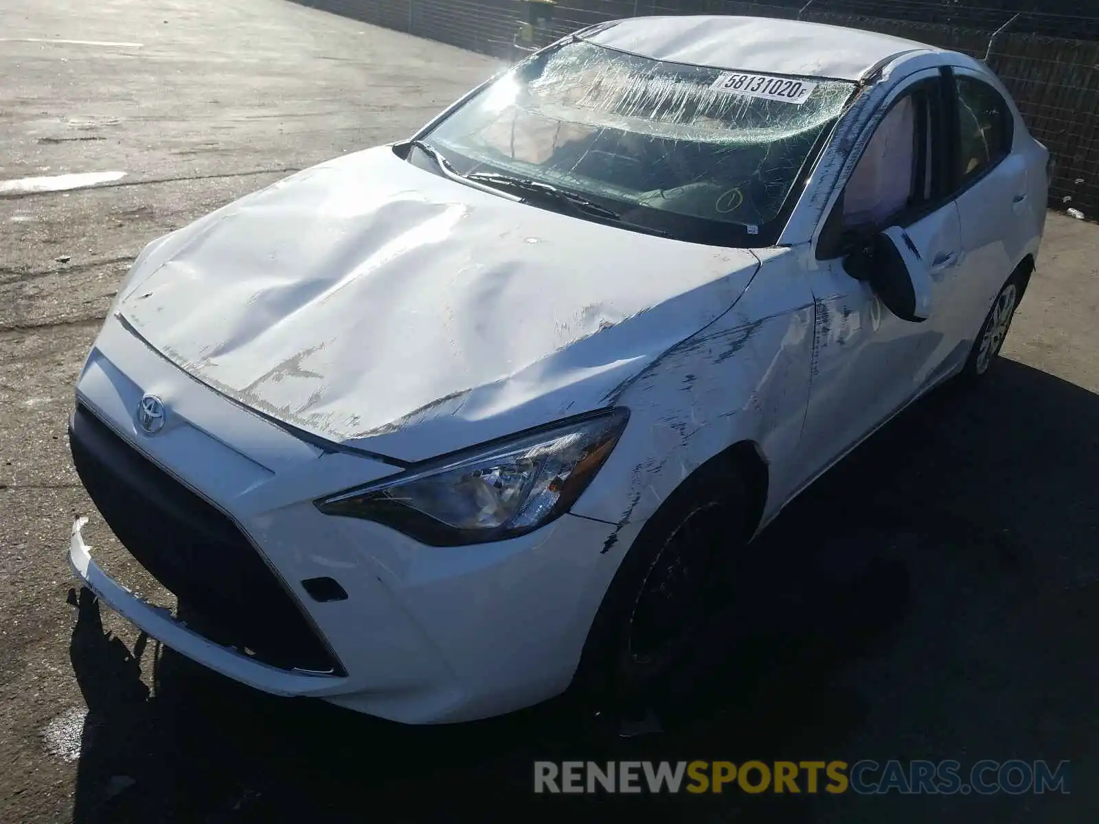 2 Photograph of a damaged car 3MYDLBYVXLY712080 TOYOTA YARIS 2020