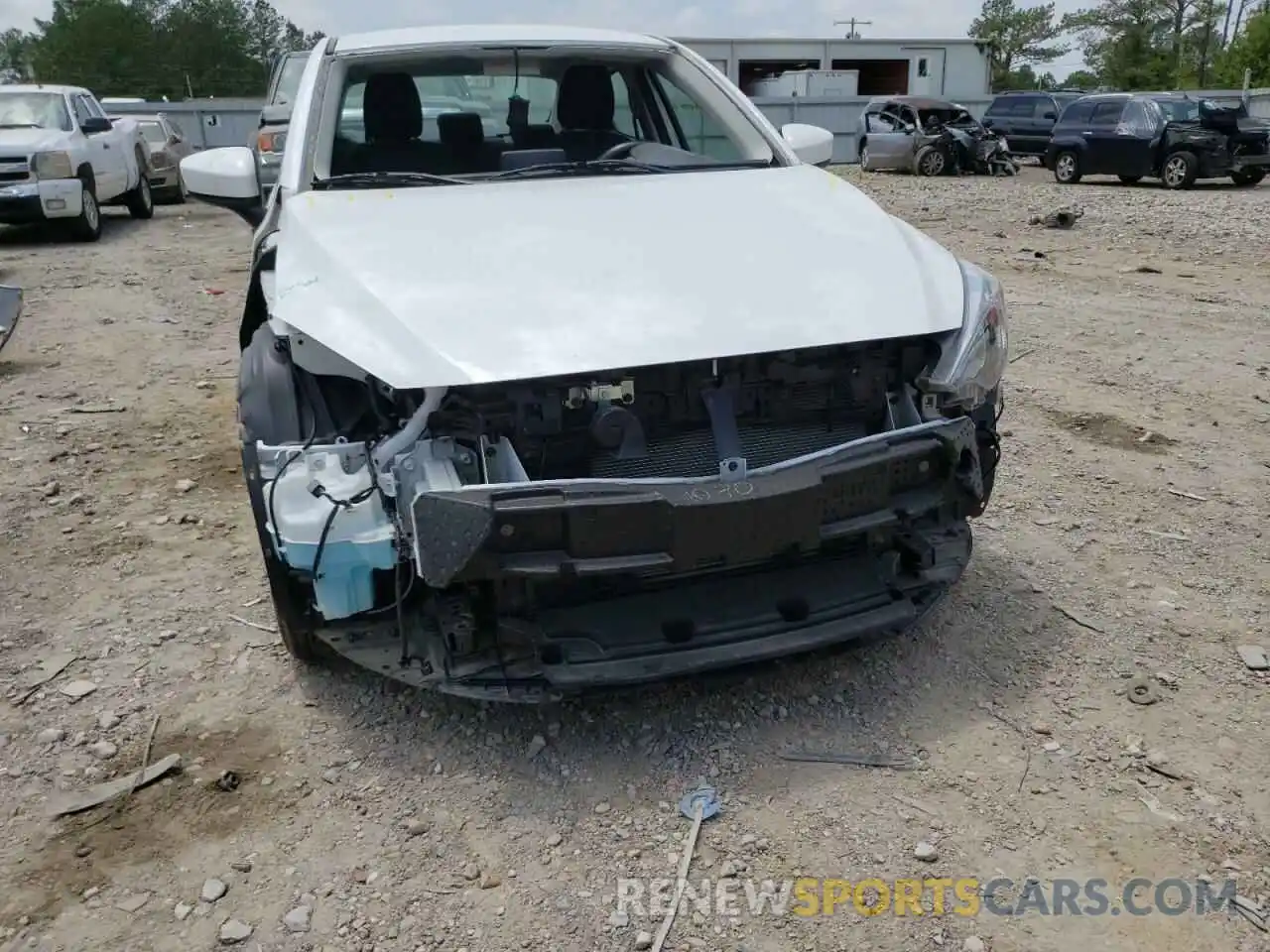 9 Photograph of a damaged car 3MYDLBYVXLY712256 TOYOTA YARIS 2020