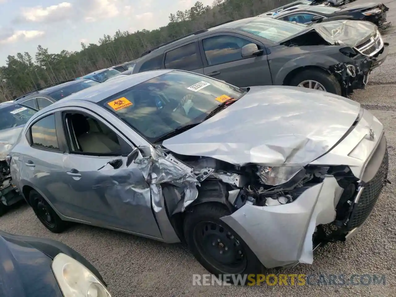 1 Photograph of a damaged car 3MYDLBYVXLY715349 TOYOTA YARIS 2020