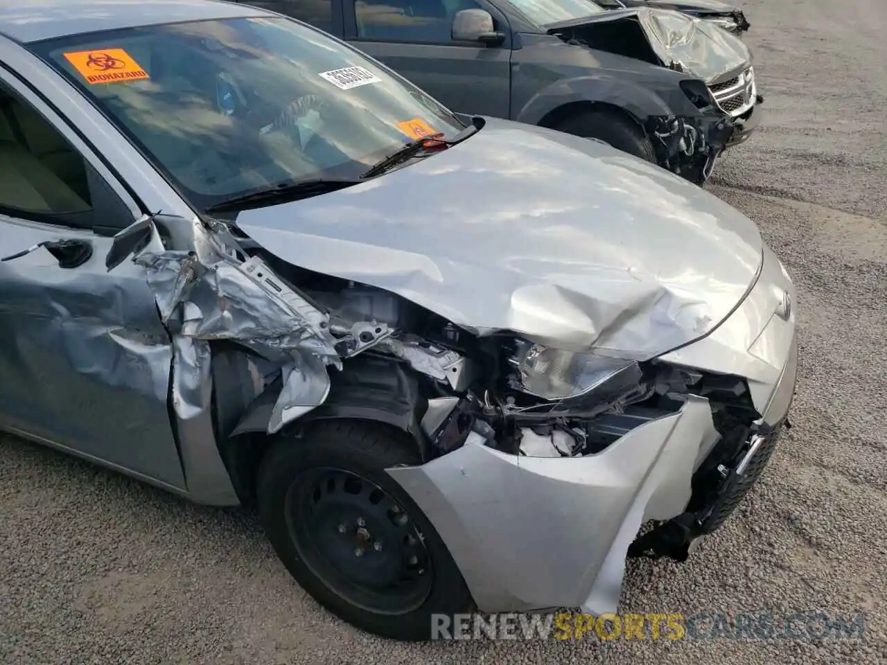 9 Photograph of a damaged car 3MYDLBYVXLY715349 TOYOTA YARIS 2020